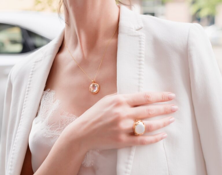 Why Does Your Jewelry Still Tarnish? You Might Be Using the Wrong Supplier